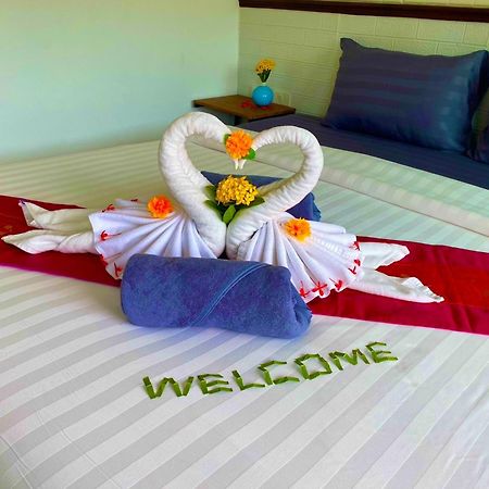 At Home Hotel Patong Exterior foto