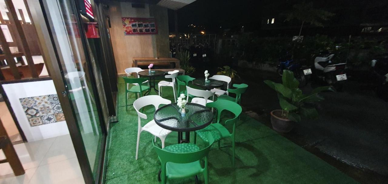 At Home Hotel Patong Exterior foto
